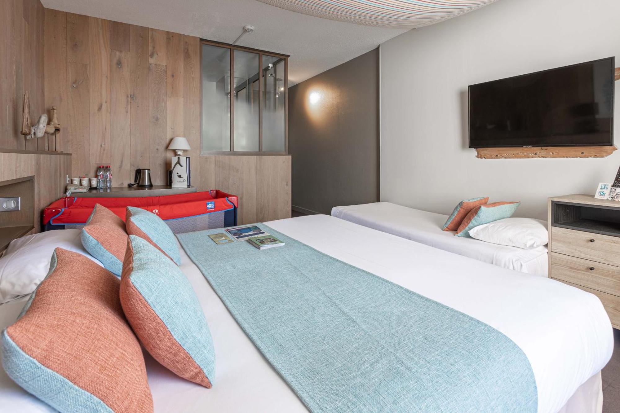 Logis Hotel Le Calluna Restaurant La Flottille Préfailles エクステリア 写真