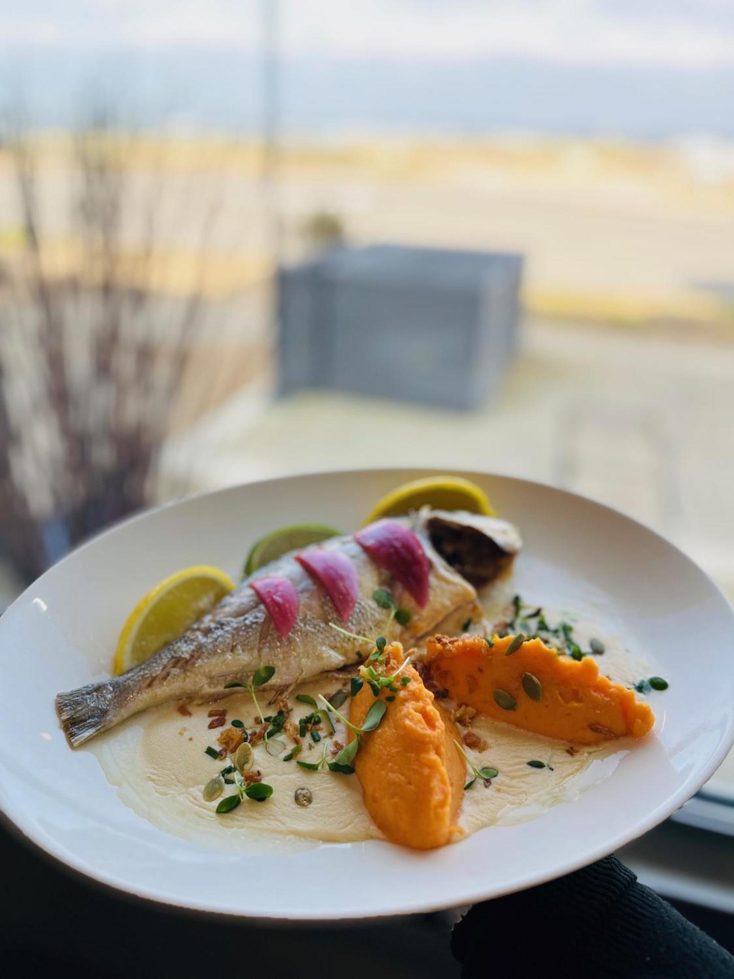 Logis Hotel Le Calluna Restaurant La Flottille Préfailles エクステリア 写真