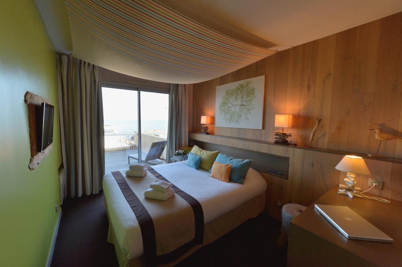 Logis Hotel Le Calluna Restaurant La Flottille Préfailles エクステリア 写真